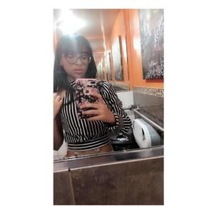 Meet your Posher, Carla